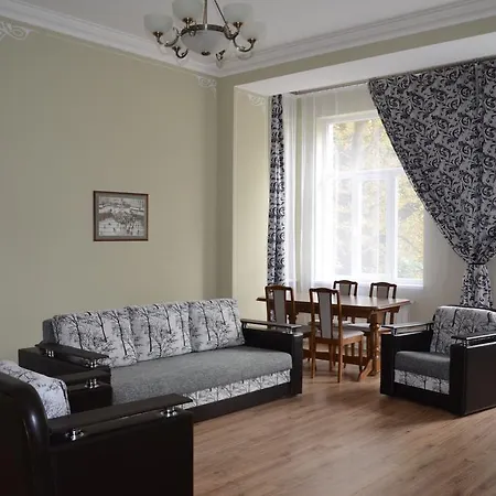 Apartlviv Aparthotel 3*